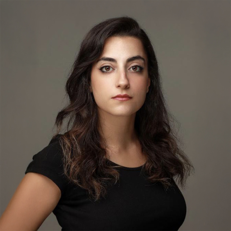 Ela Güldüren