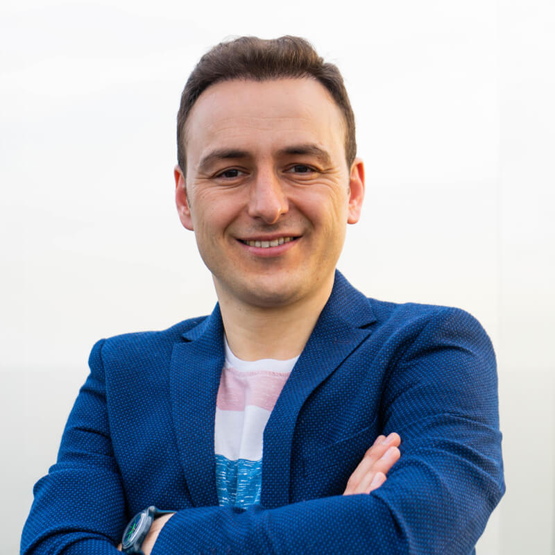Çağlar Tüfekçi