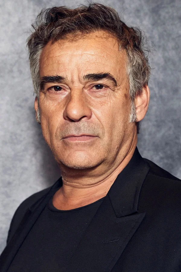 Eduard  Fernández