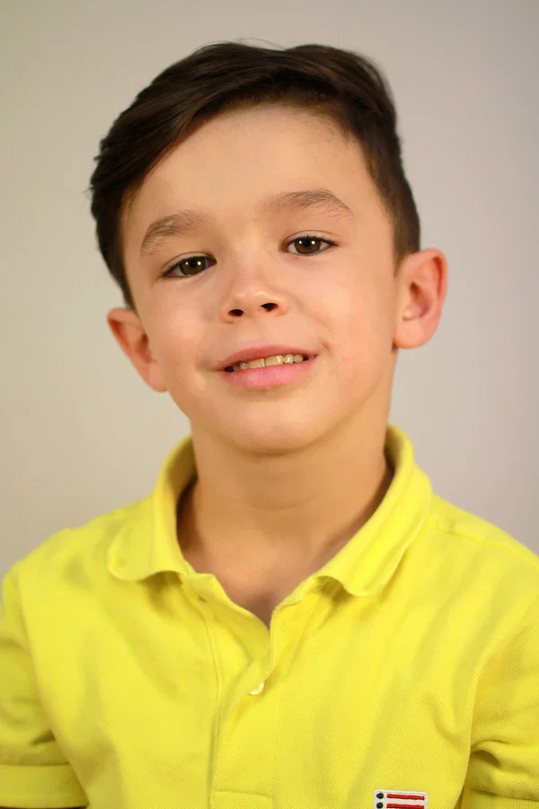 Asier  Flores