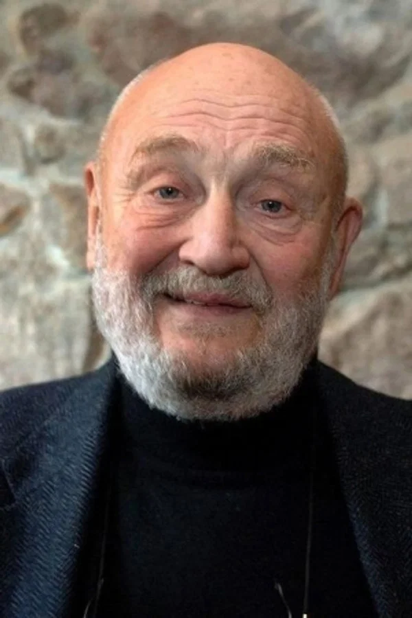 Rolf  Hoppe