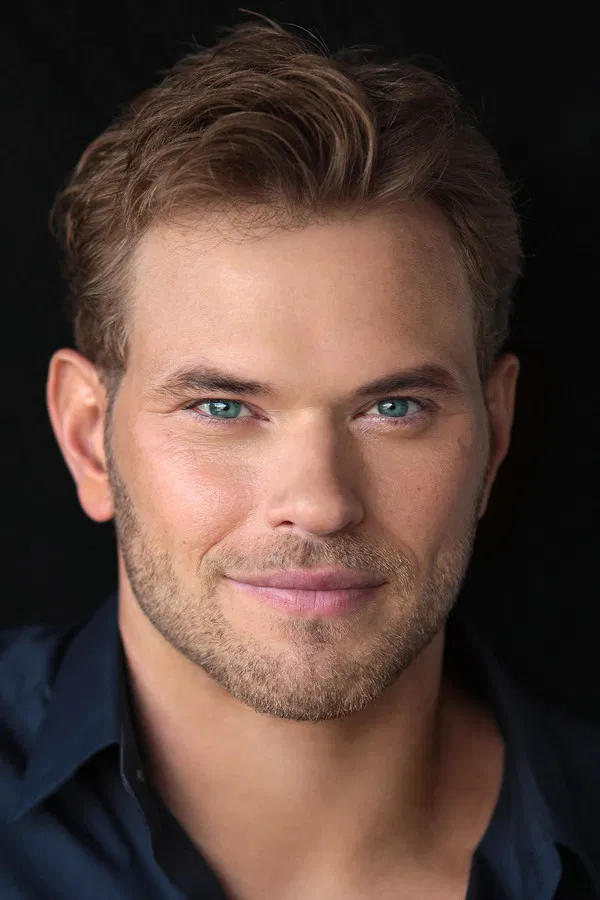 Kellan  Lutz