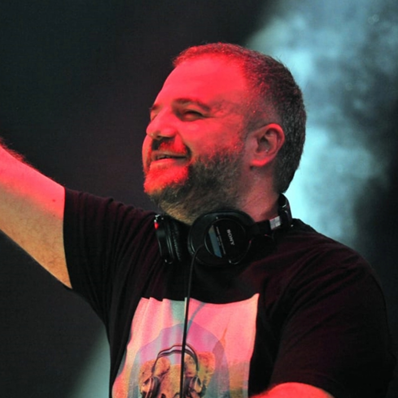 Nihat Sırdar