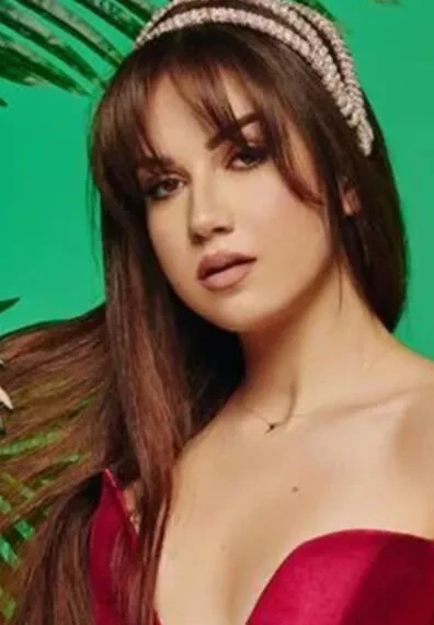 Ece  Mumay