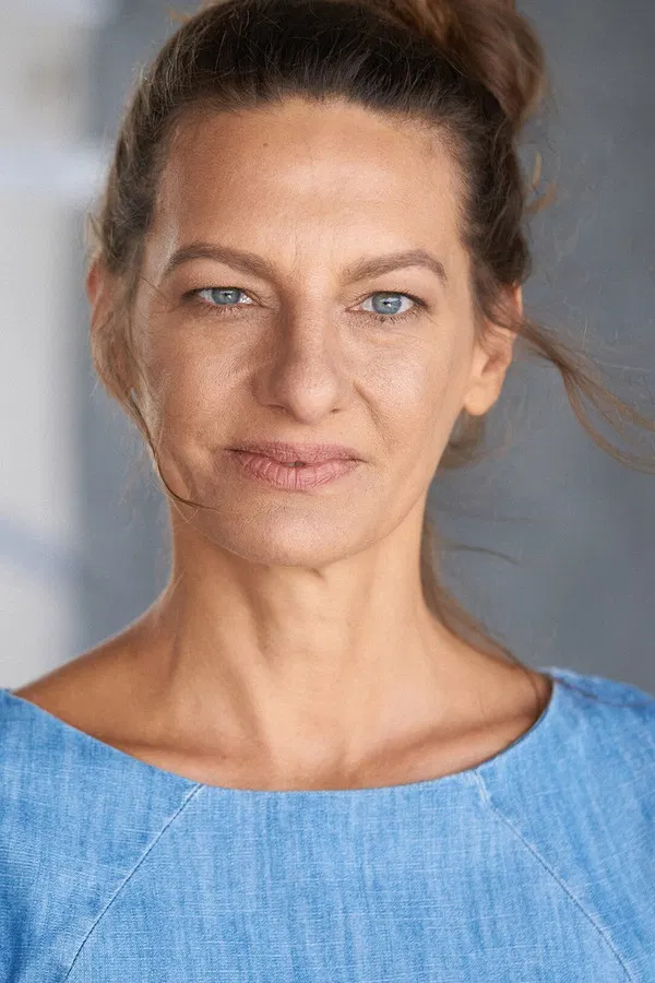 Catrin  Striebeck