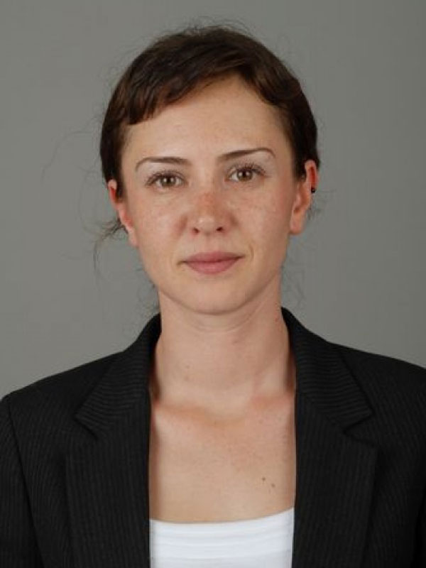 Eda Aydınlı