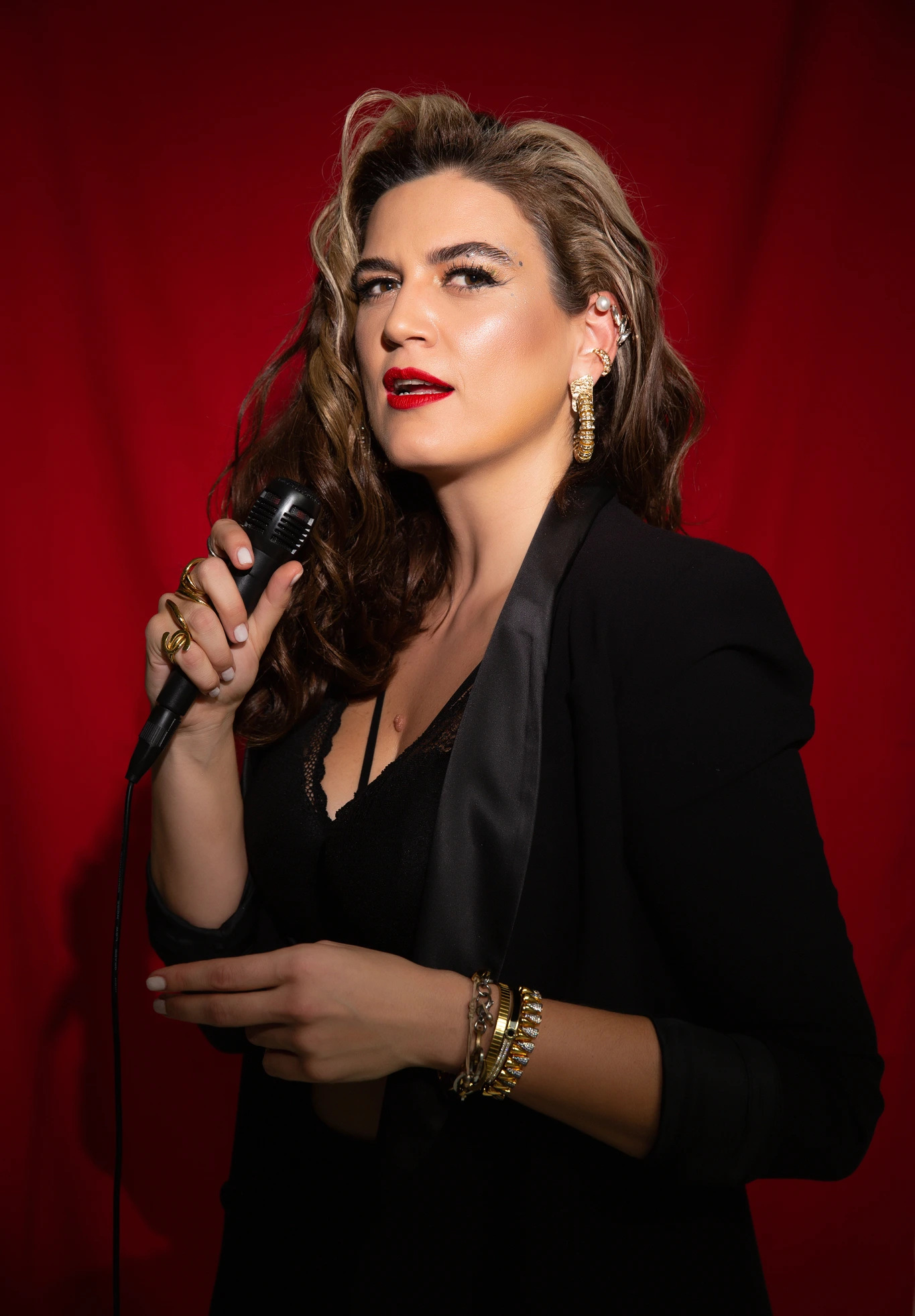Miray Akovalıgil 