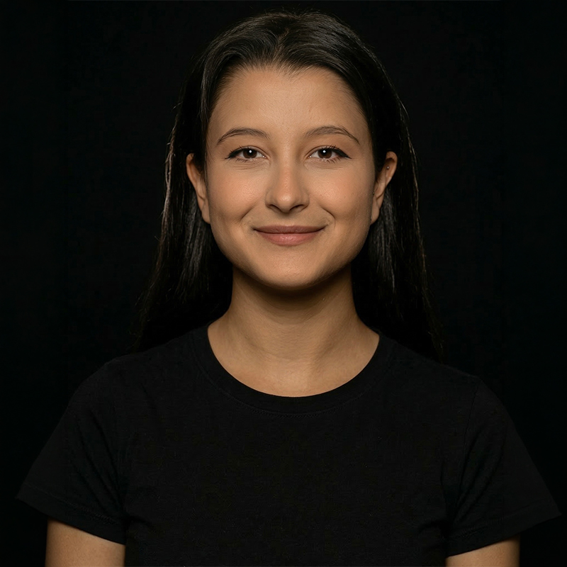 Sude Adaklı