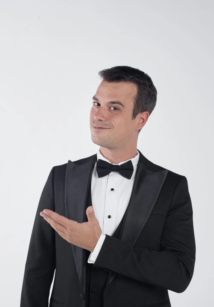 Özgür 