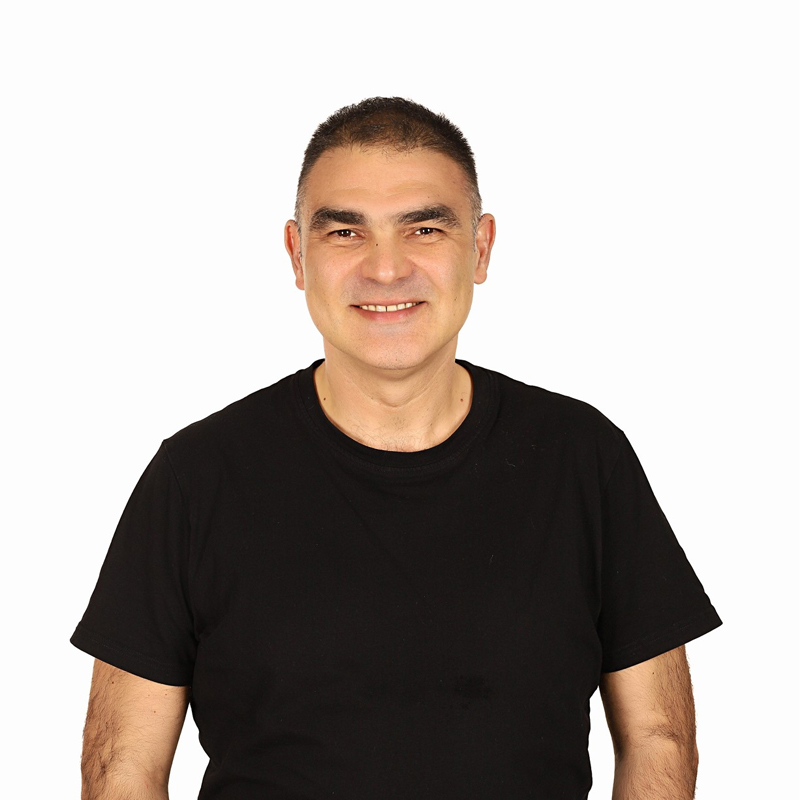 Efe Boz