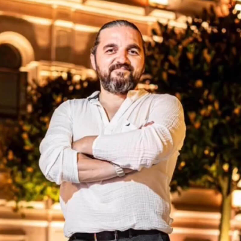 Azem Sarı