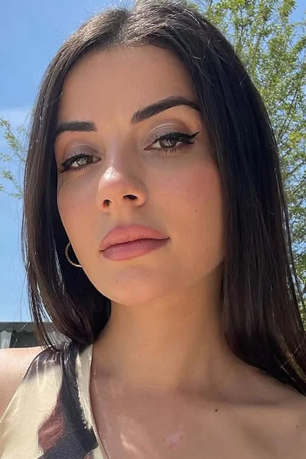 Nur  Erkoç