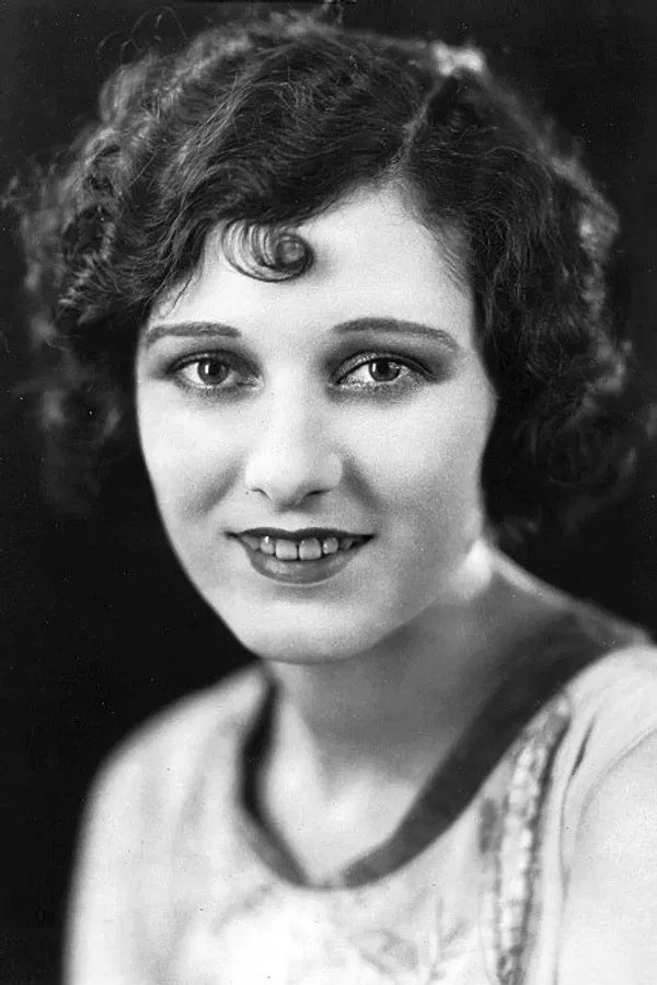 Georgia  Hale