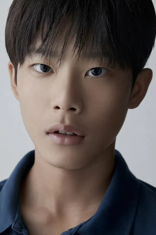 Kim  Woo-seung