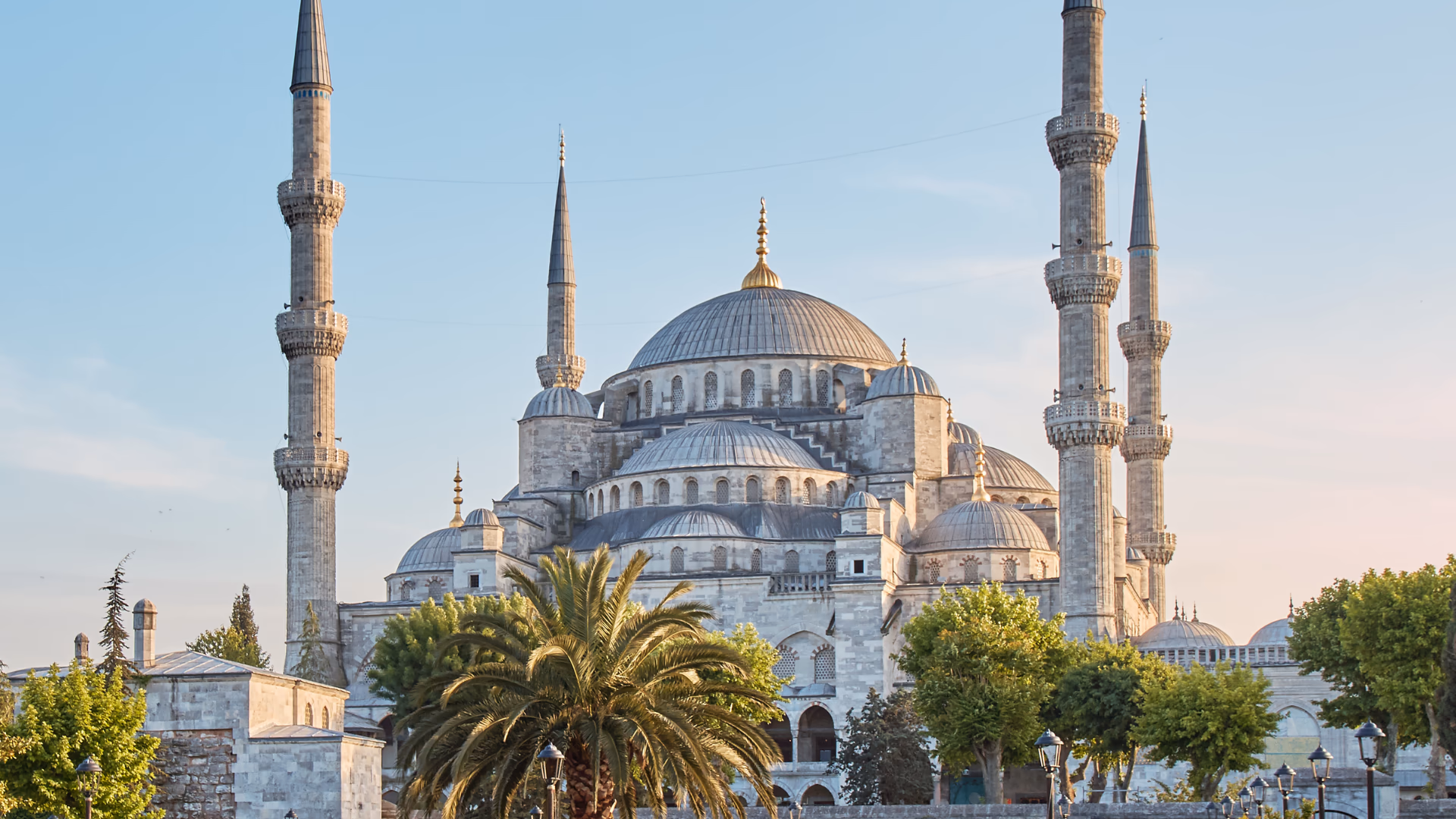 İstanbul Yarım Günlük Tur: Ayasofya, Sultanahmet Cami ve Sultanahmet - Haziran Ayı