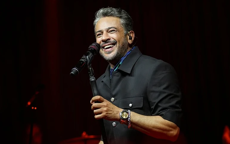 Emre Altuğ Konseri