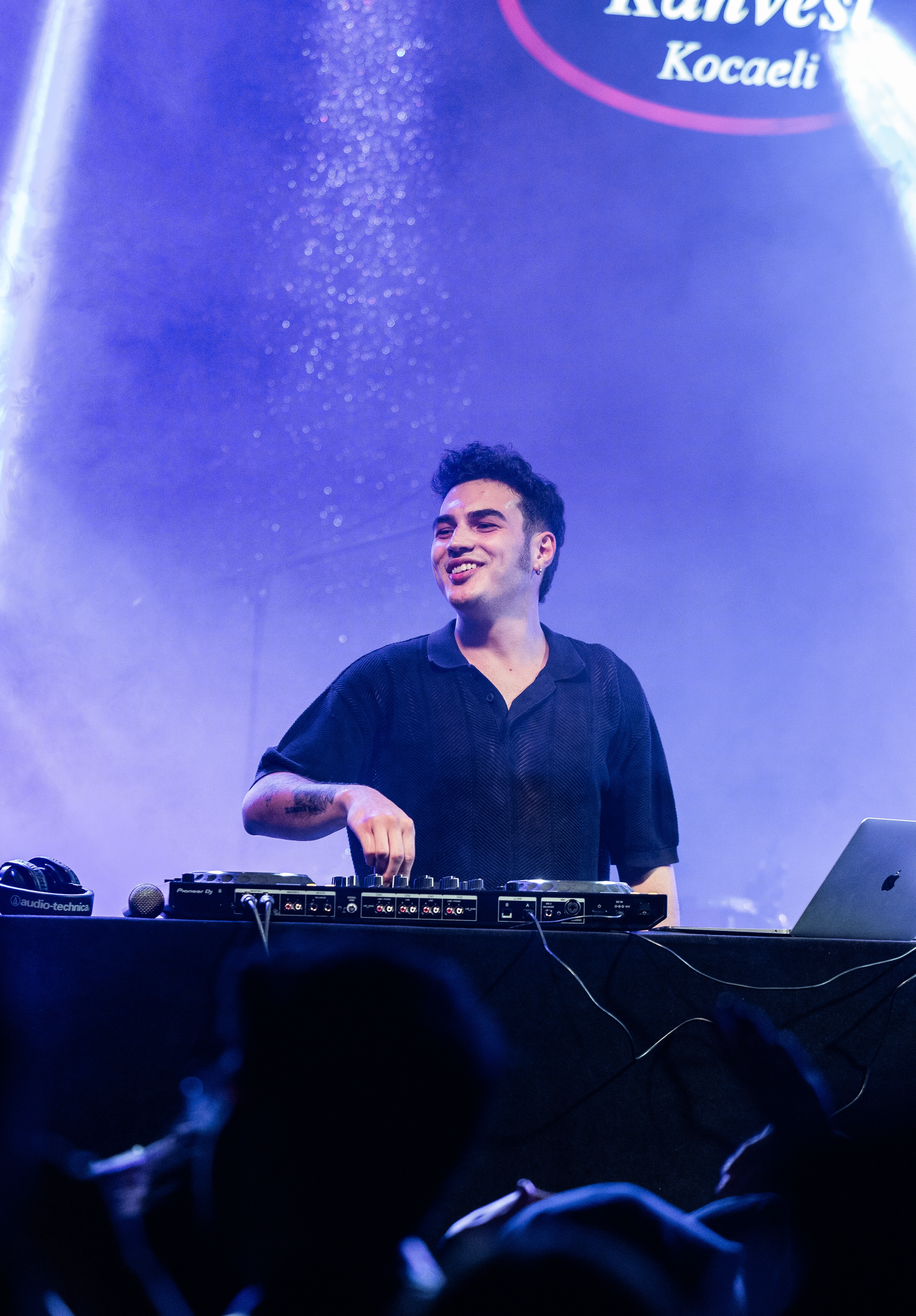 DJ Mehmet Taş ile 90 lar 2000 ler Türkçe Pop Gecesi