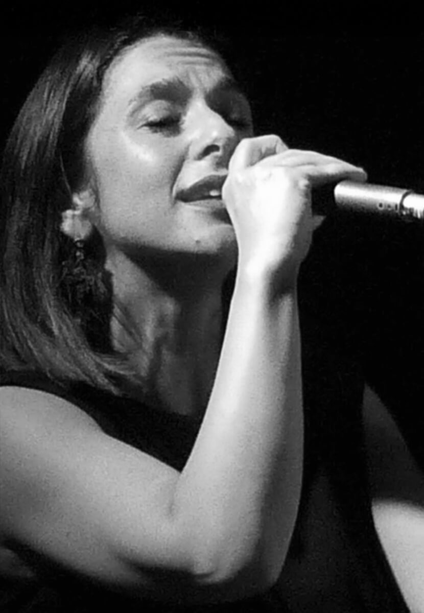 Yeşim Pekiner Quintet "Latin  Lovers  Project"